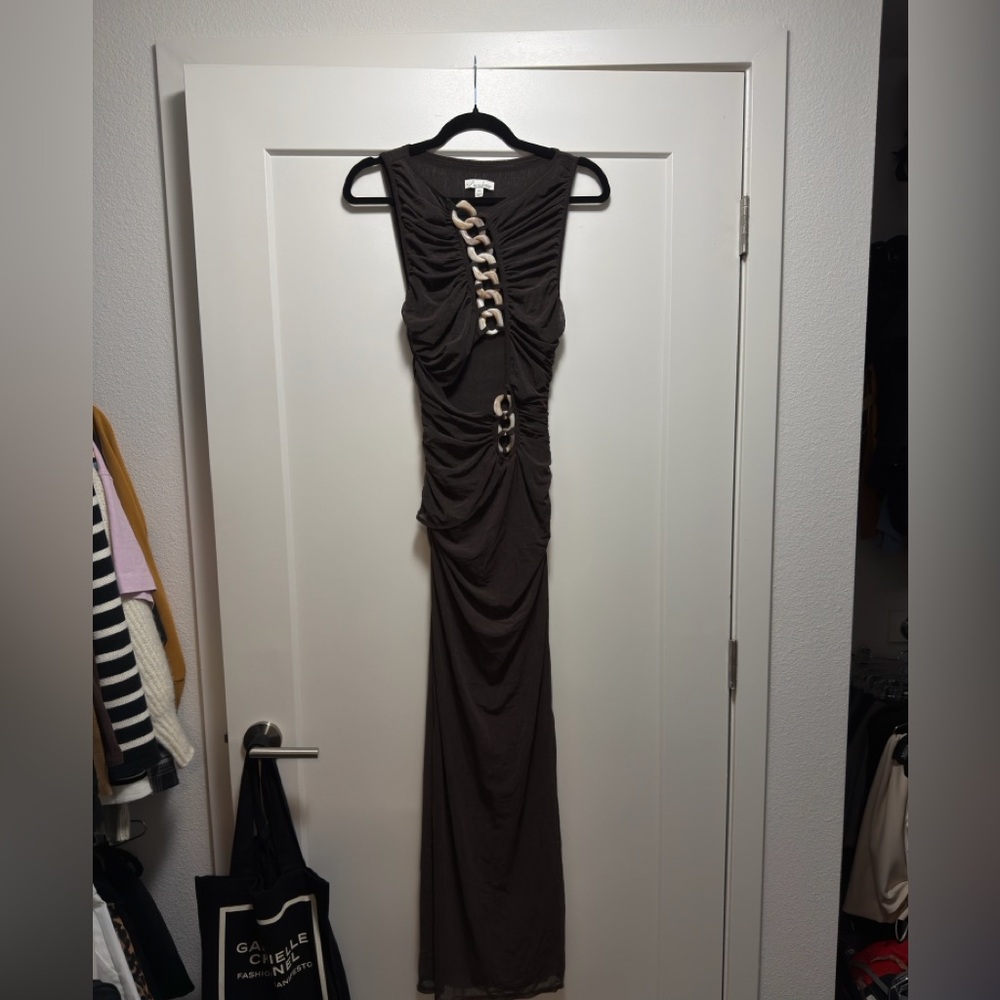 L'Academie :EMERAUDE
MAXI DRESS - Picture 5 of 8